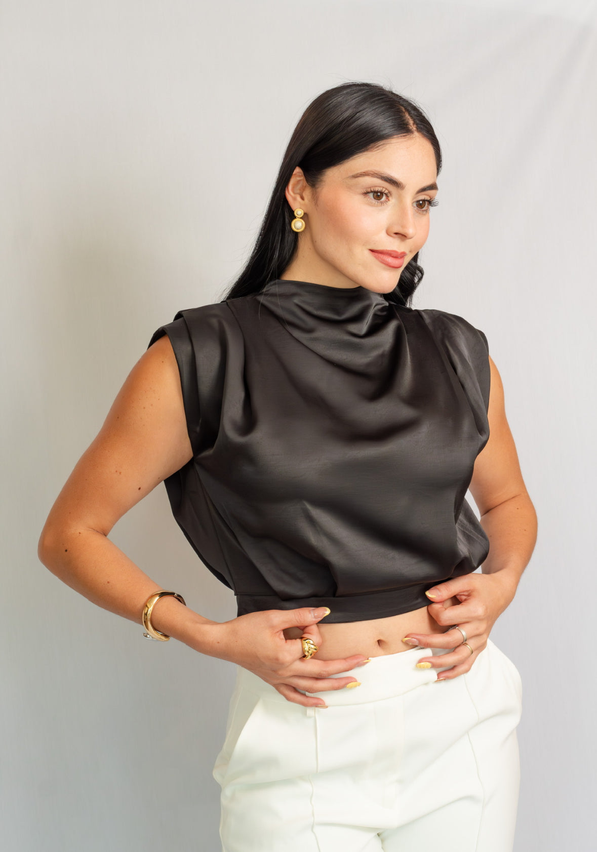 Blusa Aurea Negra